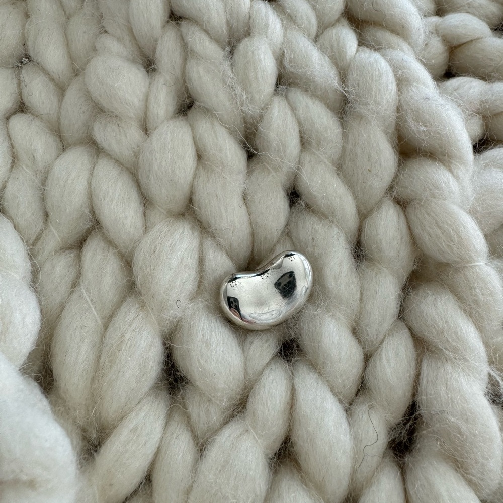 Tiffany & Co, Elsa Peretti, Bean Pendant (no necklace), sterling silver, 18mm.